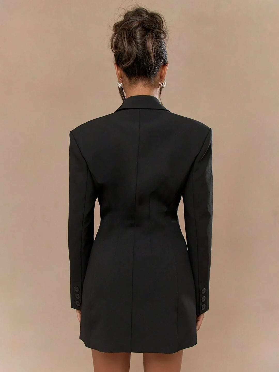 Sort Blazer Kjole med Enkel Knaplukning