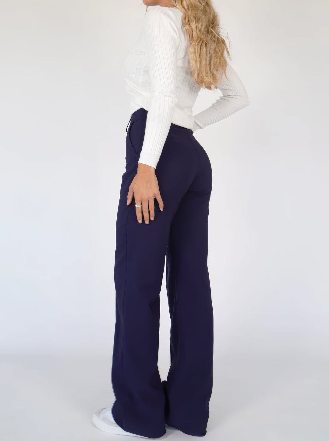 Elegant og flatterende bred buks