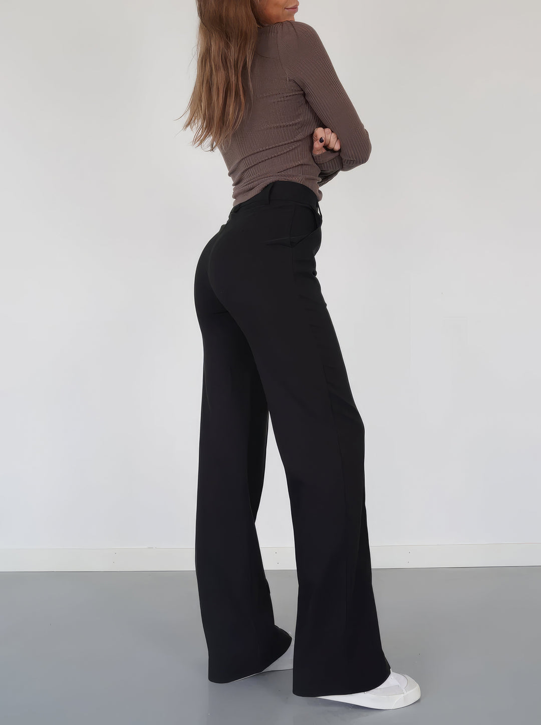 Elegant og flatterende bred buks
