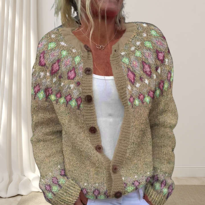 Løsstrikket Chic Cardigan med Mønster